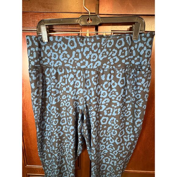 Livi Women's Black Teal Animal Print Leggings Size 18/20 - Picture 2 of 13